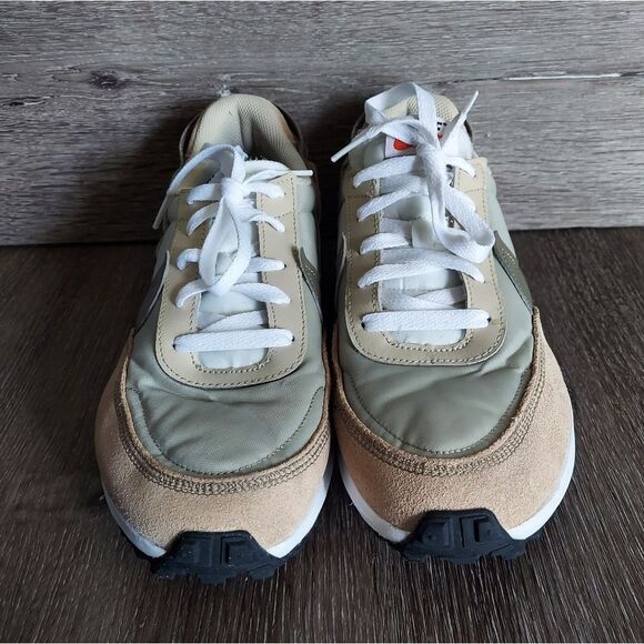 NIKE Waffle Debut Men's Shoes Size 9.5 - Light Stone Olive - Picture 2 of 9